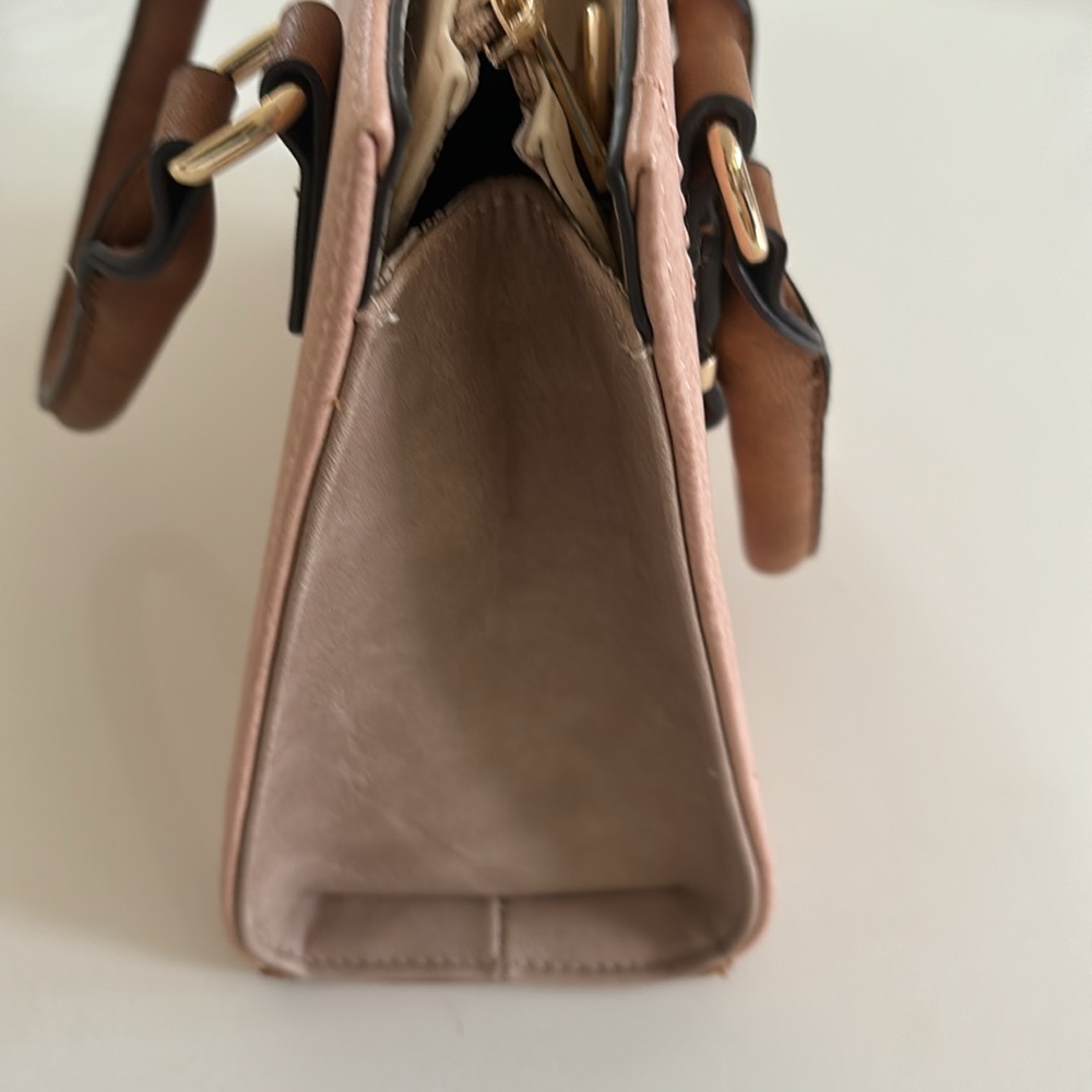 Handbag - Picture 4 of 6